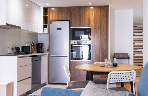 Madalena Apartment | Charming|Relaxing Getaway w/Terrace and Workspace