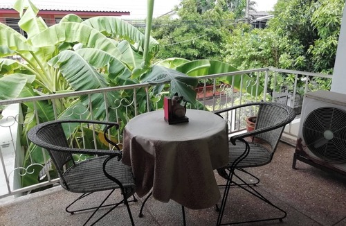 Khanna Yao House | Charming 3-bedroom boutique house with AC in Krung Thep Maha Nakhon