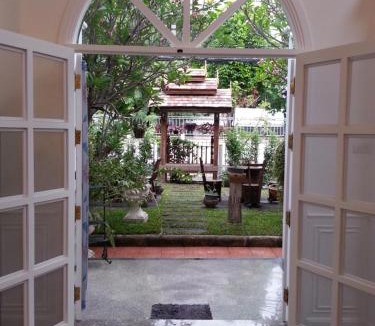 Old City Villa | Chiangmai Singharat Road Villa