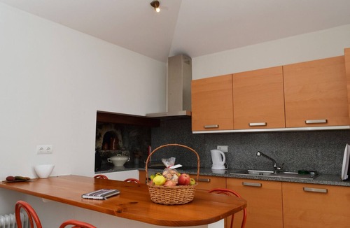 Arco da Calheta Apartment | Cicas Studio, a Home in Madeira