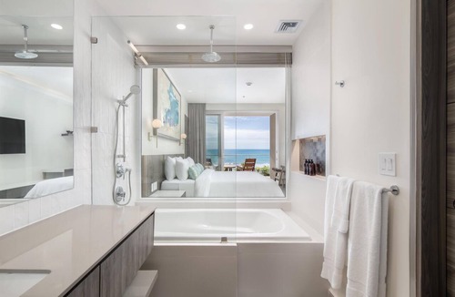 Barrio Los Villalobos Hotel | Claritas Beach Bar & Resort, Worldhotels Elite