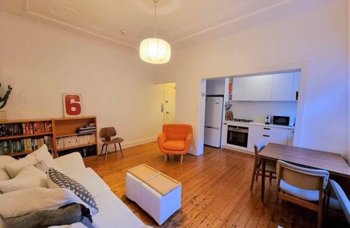 Bondi Beach Apartment | Classic Bondi 1 bed a few steps from the beach