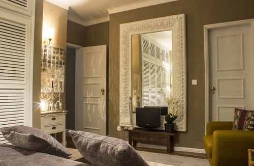 Lamego House | Clock Room