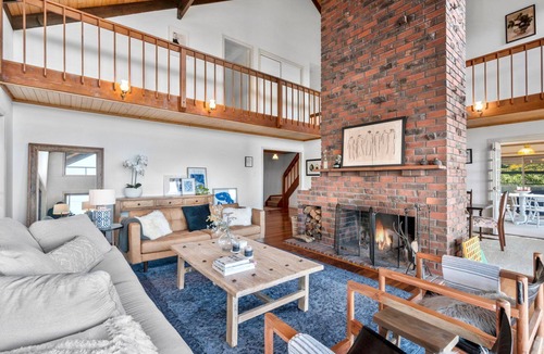 Newee Creek House | Cloud Valley Estate Cirrus
