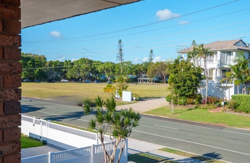 Woorim Apartment | Coastal Comfort on Boyd