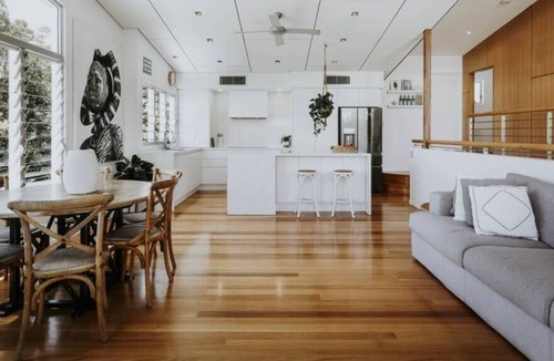 Alexandra Headland House | Coastal Soul: Luxe Beachside Retreat