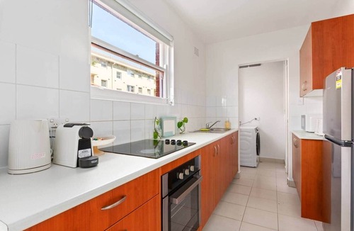 Vaucluse Apartment | Coastal Walk Apt with Parking