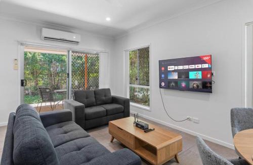 Mount Warren Park House | Comfortable 2 Bedroom Quiet Retreat for Relaxation