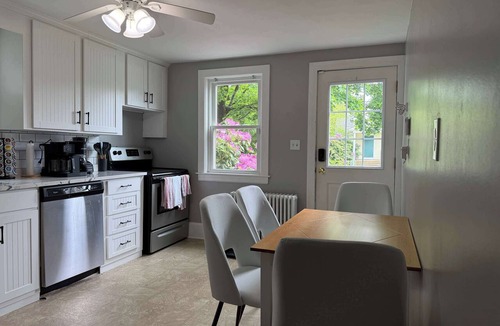 Foxboro House | Comfortable 4 Bed Home close to Gillette