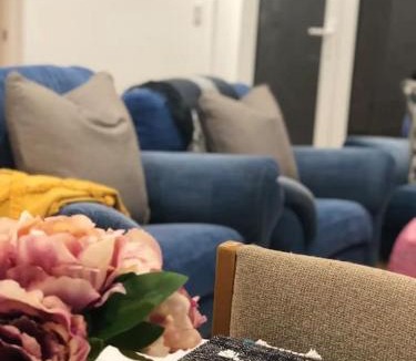 New Town Apartment | Comfy fully contained 2 bedroom home