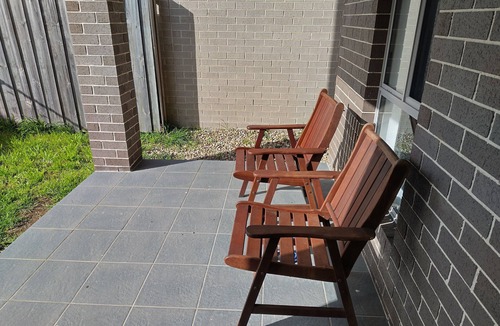 Schofields House | Comfy house facing Sports field