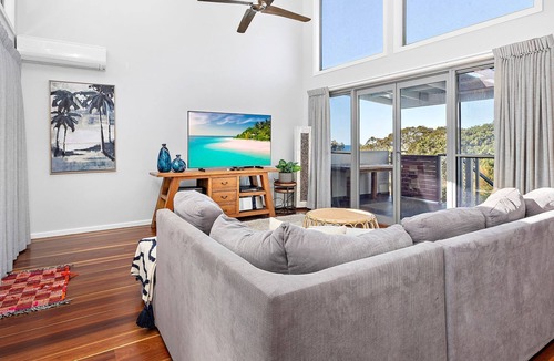 Gerringong House | Cooke's Haven - Ocean Views