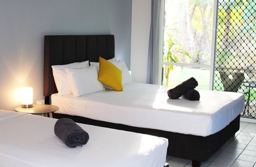 Port Douglas Hotel | Coral Beach Lodge