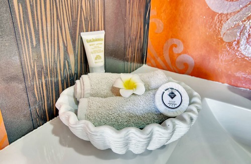 Yeppoon Hotel | Coral Inn Boutique Motel