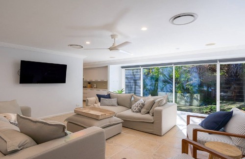 Pearl Beach House | Coral Paradise by HolidayCo.