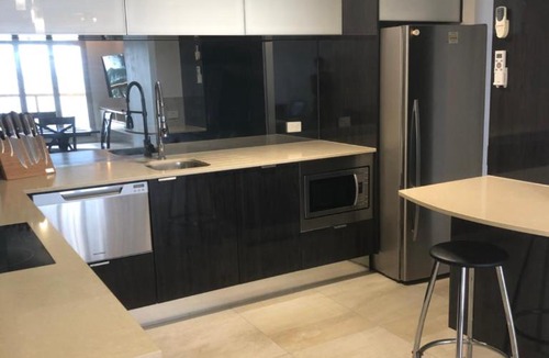 Cairns North Apartment | Coral Towers Holiday Suites