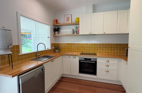 Murwillumbah House | Cosy 3BR Home | Near Rail Trail & 40 min to Byron Bay
