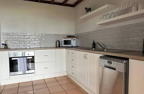 Balmoral Ridge Cottage | COTTAGE 2 · Maleny-Montville Cottages #2 - 2 bed + ocean views