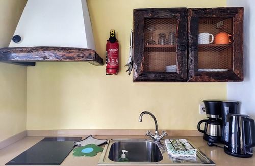 Arco da Calheta Cottage | Cottage Levada, rural retreat with ocean view