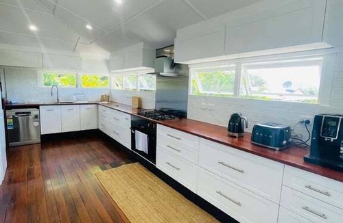 The Range House | Country Charmer On Albert
