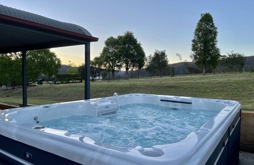 Millfield House | Country Escape with Hunter Valley Wine/Dine within minutes, PLUS a Spa!