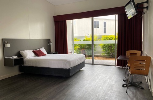 Dysart Hotel | Country Roads Motor Inn Dysart