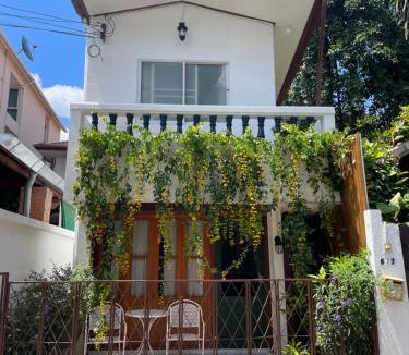 Sri Phum Villa | Cozy House in Middle of Old Town Chiangmai