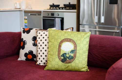 Marrickville Apartment | Cozy Marrickville 2BR 10 Min Walk to Train
