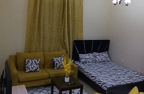 Naif Apartment | Cozy studio with Ac, microwave in Dubai Deira naif