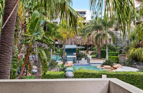 Fortitude Valley Apartment | Cozy studio with balcony & resort-style amenities