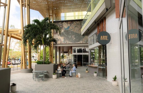 Cairns Central Business District Hotel | Crystalbrook Bailey
