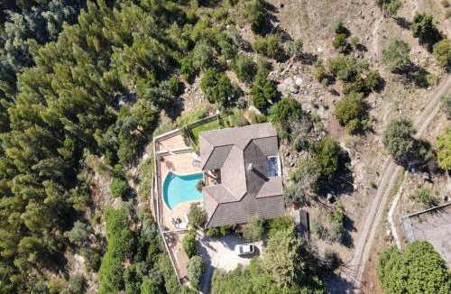 Alfragide House | Currently Occupied