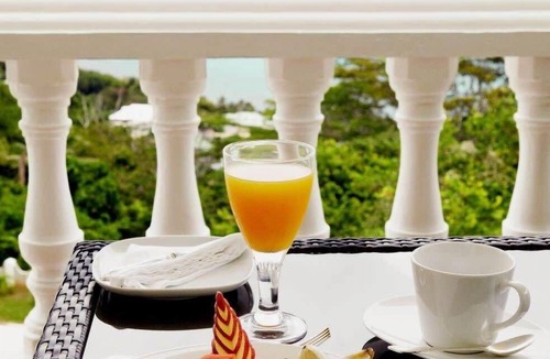 Glacis Villa | Delightful Villa with Infinity Pool & Tropical Garden