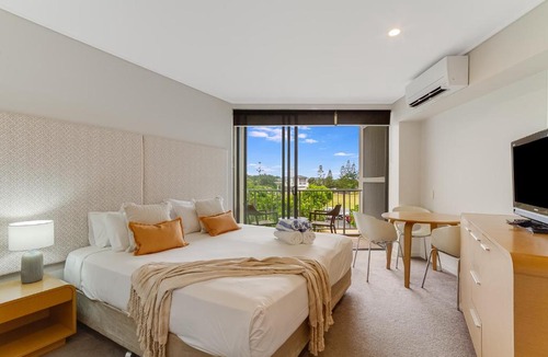 Kingscliff Apartment | Deluxe Dual-Key Apartment in Salt Spa Resort by uHoliday - 3BR, 2BR and Hotel Room Options Available