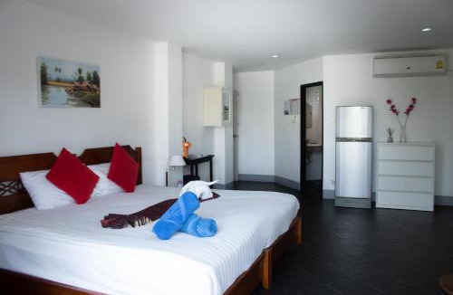 Kamala Hotel | Deng's kamala beach Guesthouse
