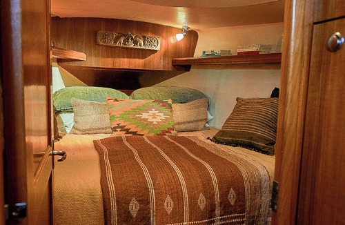 Double Bay Boat Rental | DIVINE YACHT OVERLOOKING SYDNEY HARBOUR