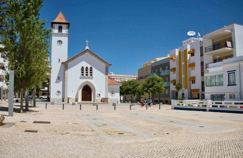Armacao de Pera Apartment | Dixie Apartment, Close to beach, Wi-Fi