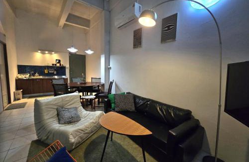 Saphan Sung House | Dramatic Exit Bangkok - Cozy Loft House near Suvarnabhumi Airport