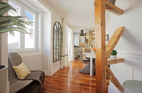 Sacramento Apartment | Duque-Chiado Downtown