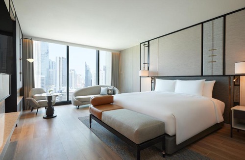 Si Phraya Hotel | dusitD2 Samyan Bangkok