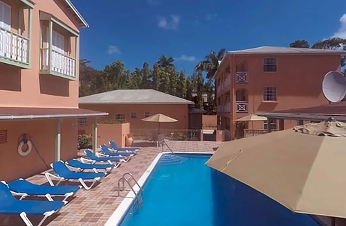 Rendezvous Apartment | Easy Beach Access from Your Cozy and Well-Maintained Room | 2 Units w/Balcony