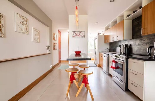 Mata Redonda Apartment | Easy Living, Simplistic Elegance