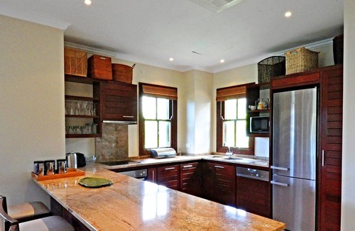 Eden Island Apartment | Eden Island, Beach front, Luxury, 3 Bed Ensuite, WiFi