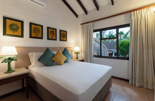 Port Glaud Hotel | Eden’s Holiday Villas