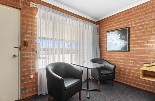 Melville Apartment | Edithburgh Seaside Motel