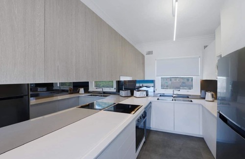 Avoca Beach Apartment | Elanora 3 - Beachfront Unit with Views!
