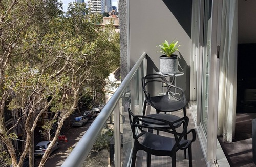 Darlinghurst Apartment | ELEGANT 2BR MIN WALK TO CBD, HYDE PARK & OXFORD ST