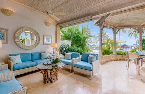 Gibbs Bay Villa | Emerald Beach 3 Ixoria