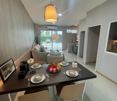 Si Kan Villa | Entire House DonMueang Airport