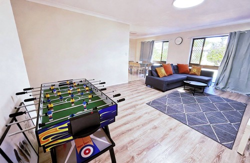 Algester House | Entire independent 3-bedroom house